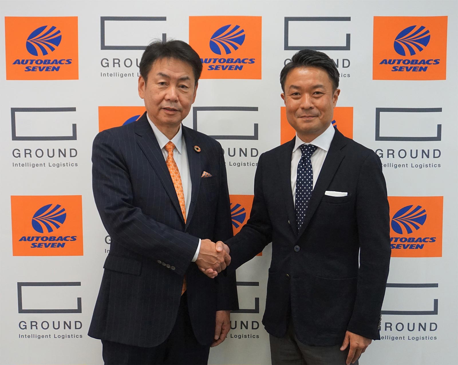 （左より）オートバックスセブン 代表取締役 社長執行役員：小林喜夫巳、GROUND 代表取締役社長 CEO：宮田 啓友