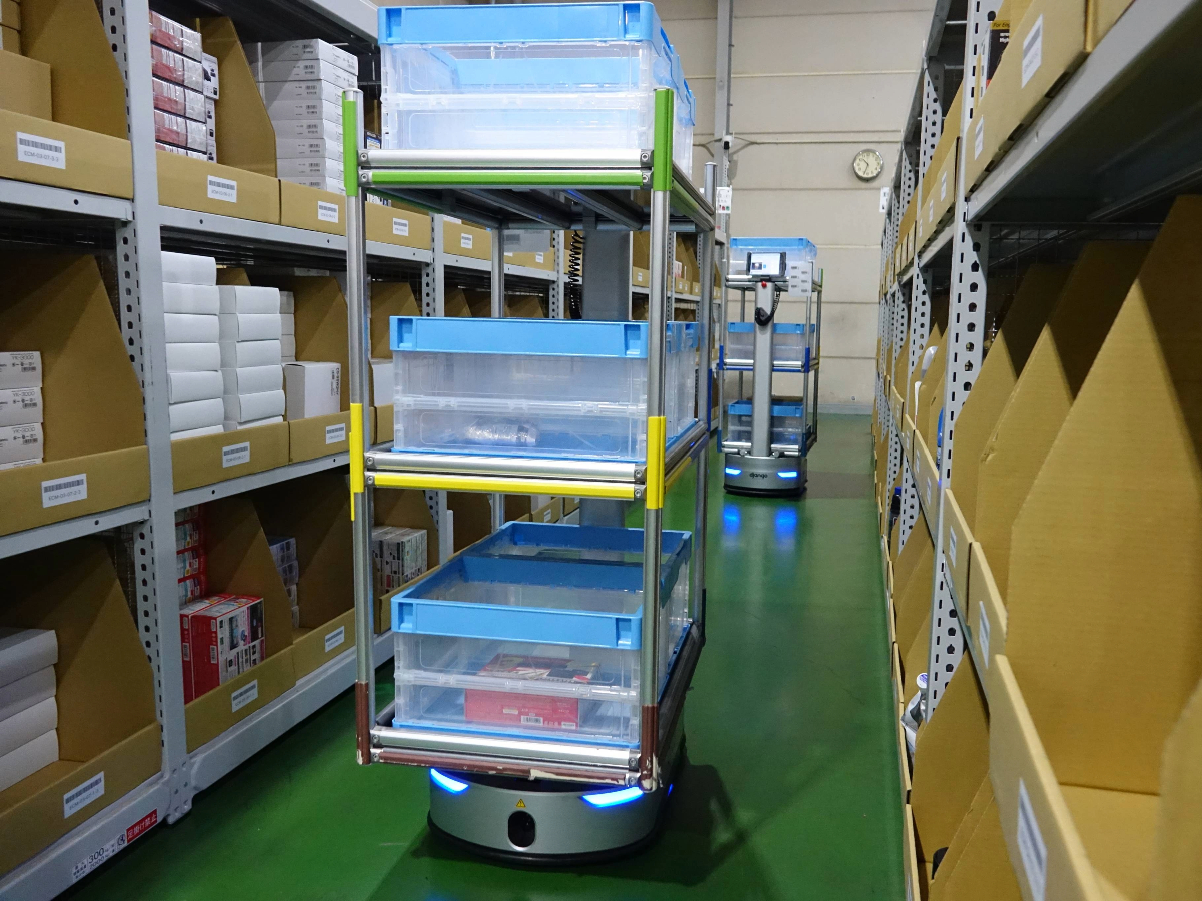 オートバックスセブンへGROUNDの自律型協働ロボット「PEER 100」を導入 ～ピッキング作業の生産性が約２倍に～